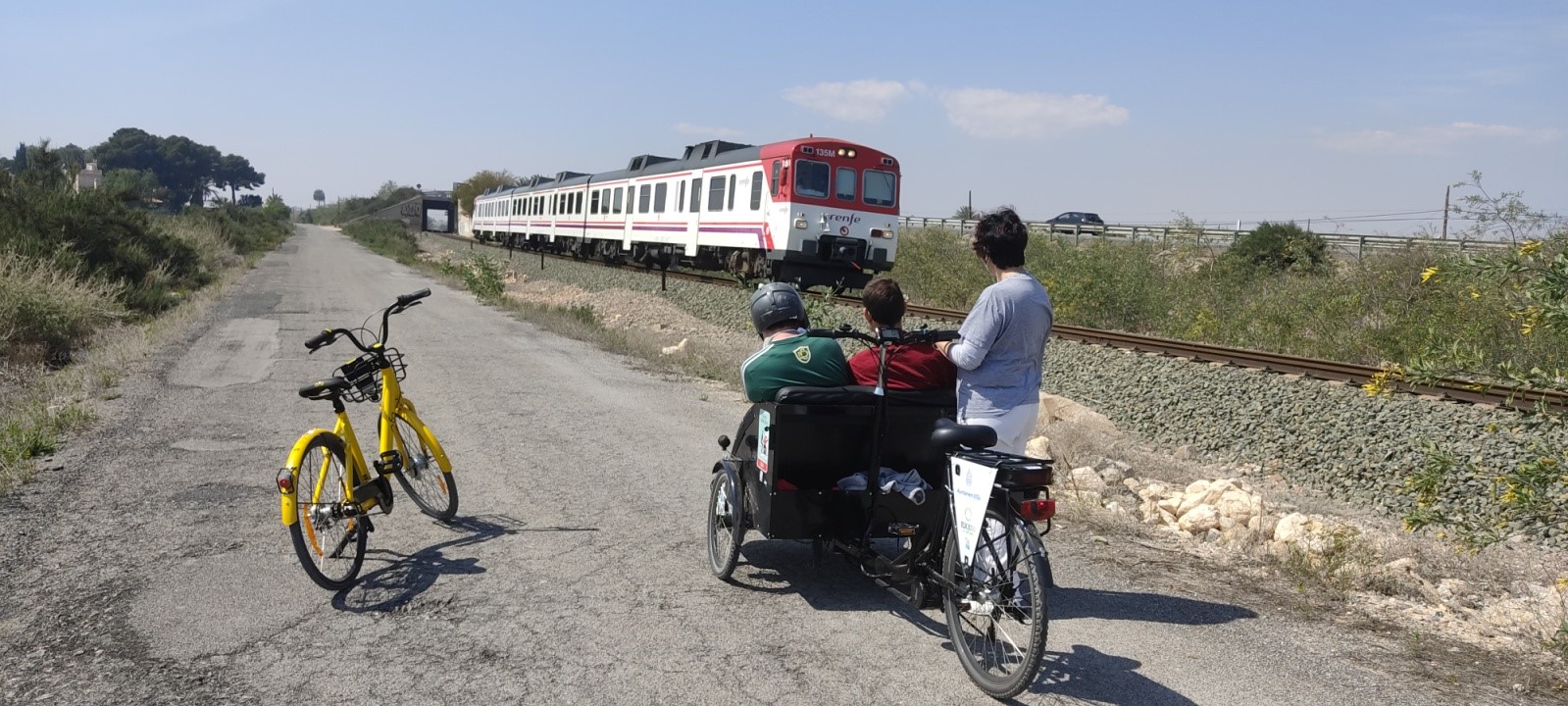 La residencia y centro de día Jubalcoy del IVASS participa en el proyecto ‘EBSE - En Bici Sin Edad’ del Ayuntamiento de Elche