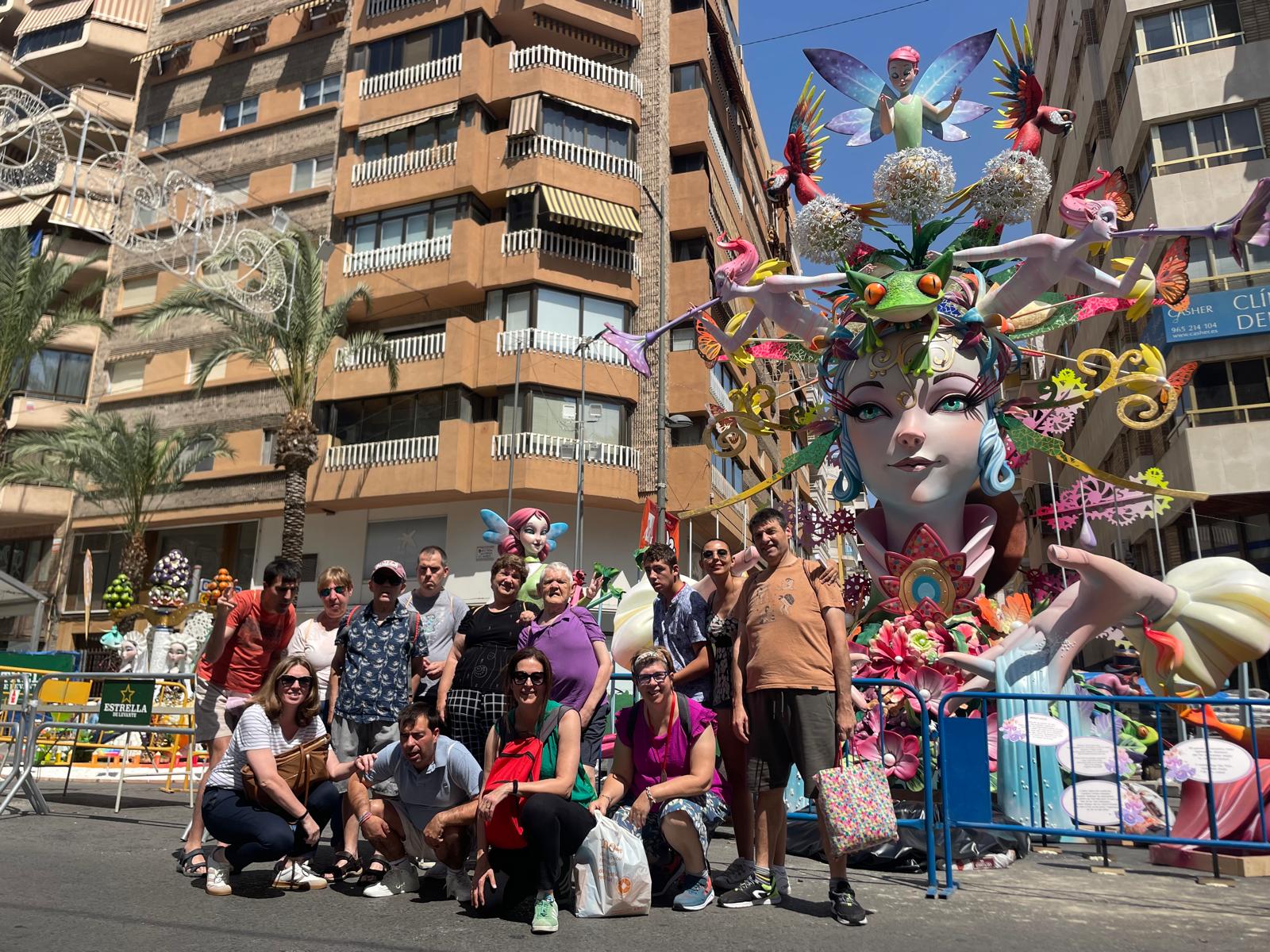 Des de la residència Caixa Ontinyent de l'IVASS a Xàtiva ens arriben imatges que es van prendre de l'eixida organitzada per a veure les fogueres de Sant Joan