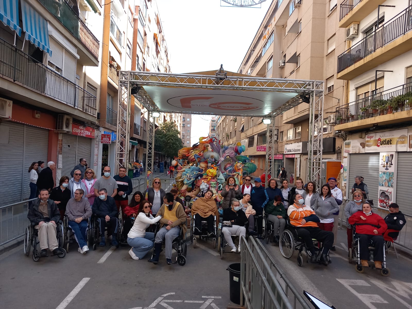 Visita a las fallas del barrio de Torrefiel (Valencia)