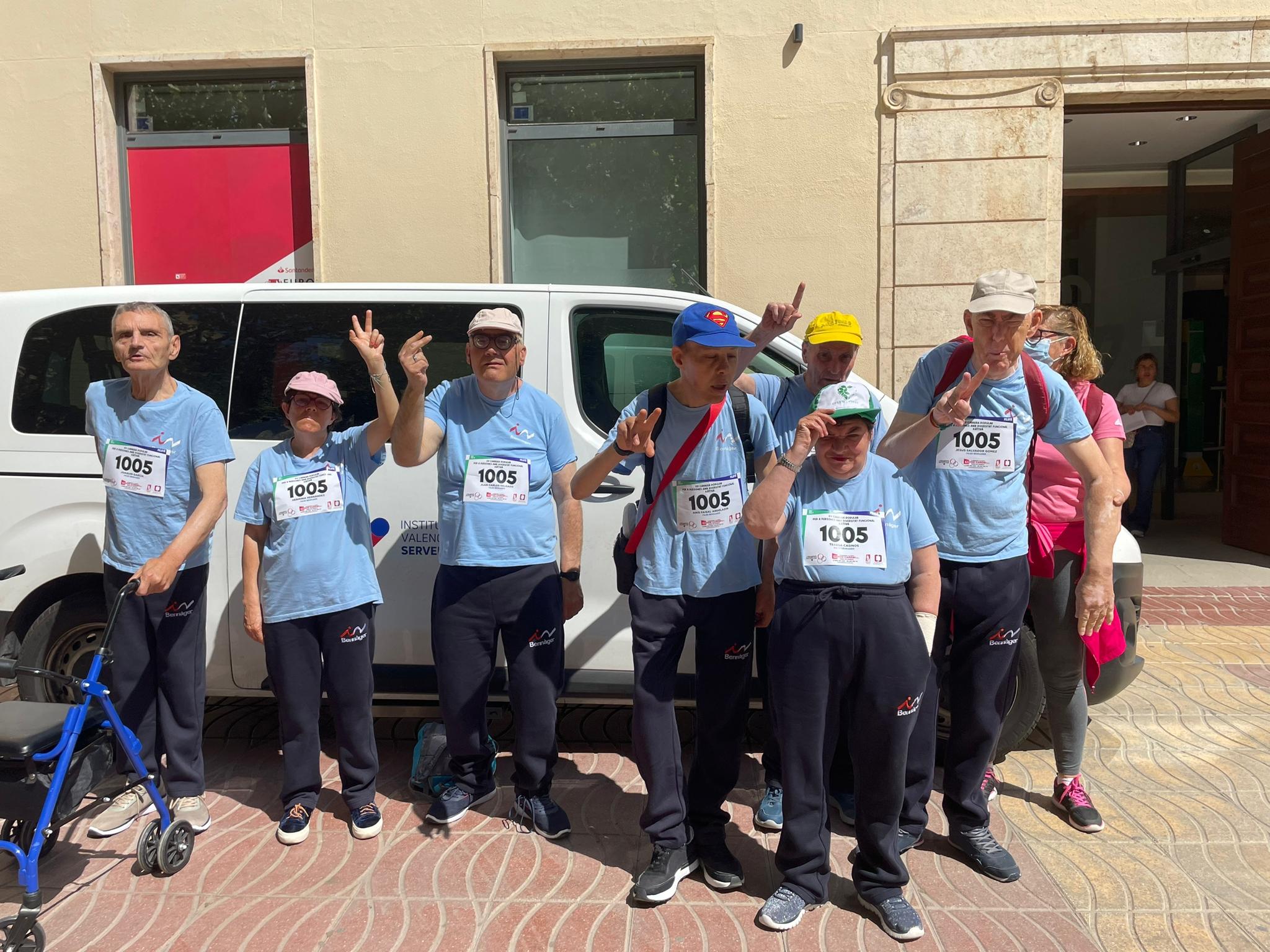 La Residencia Bennàger participa en actividades deportivas