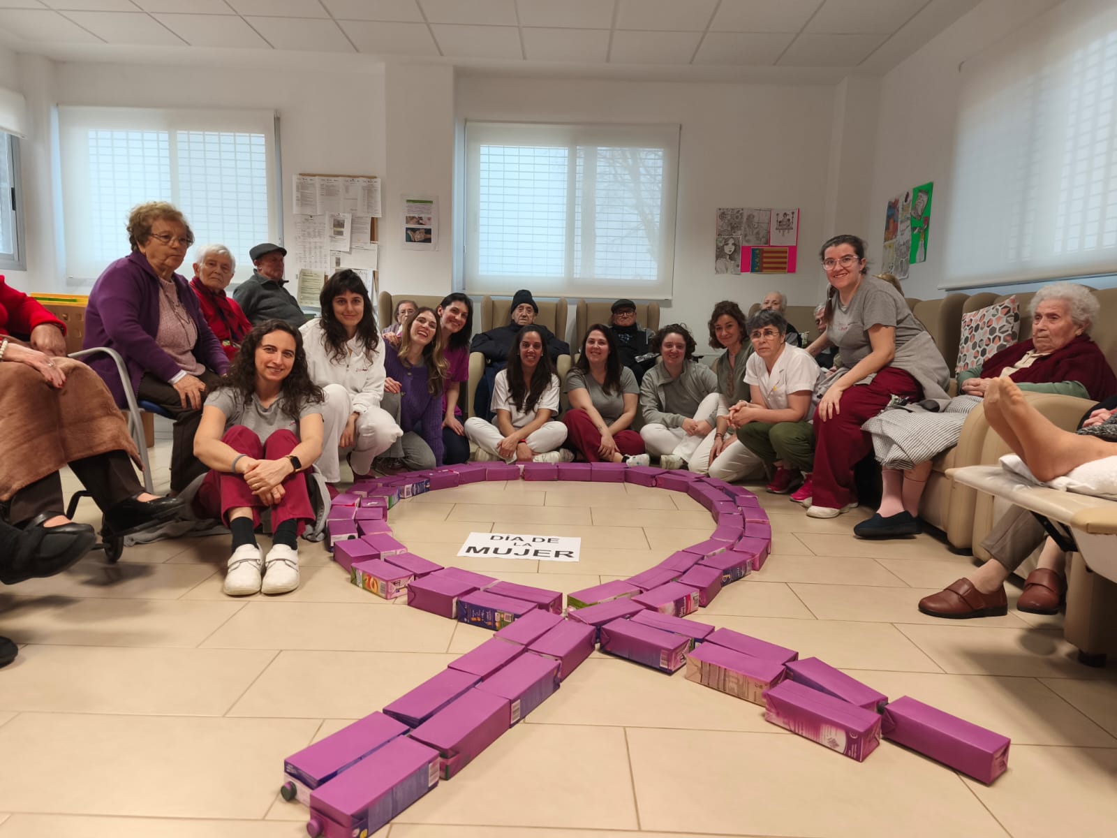 El Centre de Dia de Majors de l'IVASS a Betxí ha celebrat el 8M amb una jornada molt especial plena de creativitat, música i reflexió 