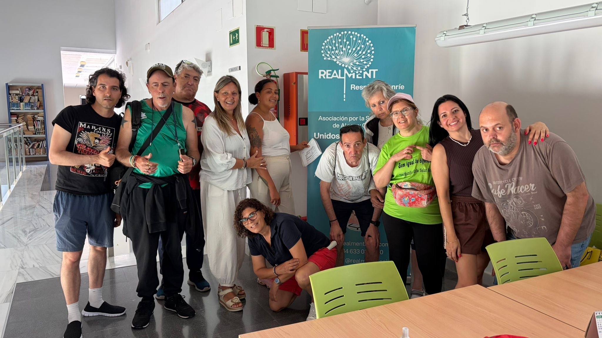 Persones usuàries del CEEM Mossèn Cirilo participen en una jornada de convivència amb l'Associació RealMent Alcoi