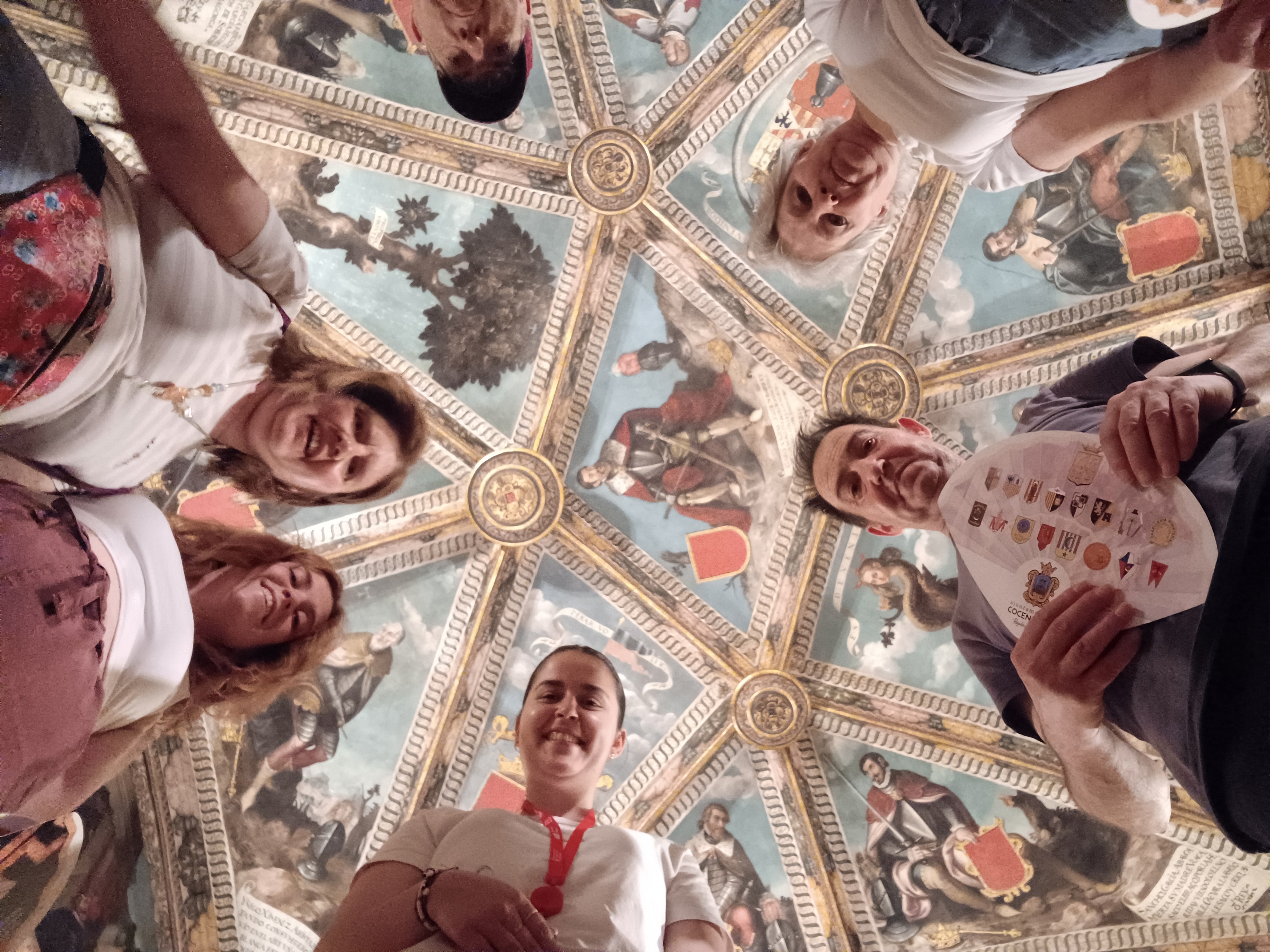 Persones usuàries del CEEM Mossèn Cirilo visiten el Palau de Cocentaina