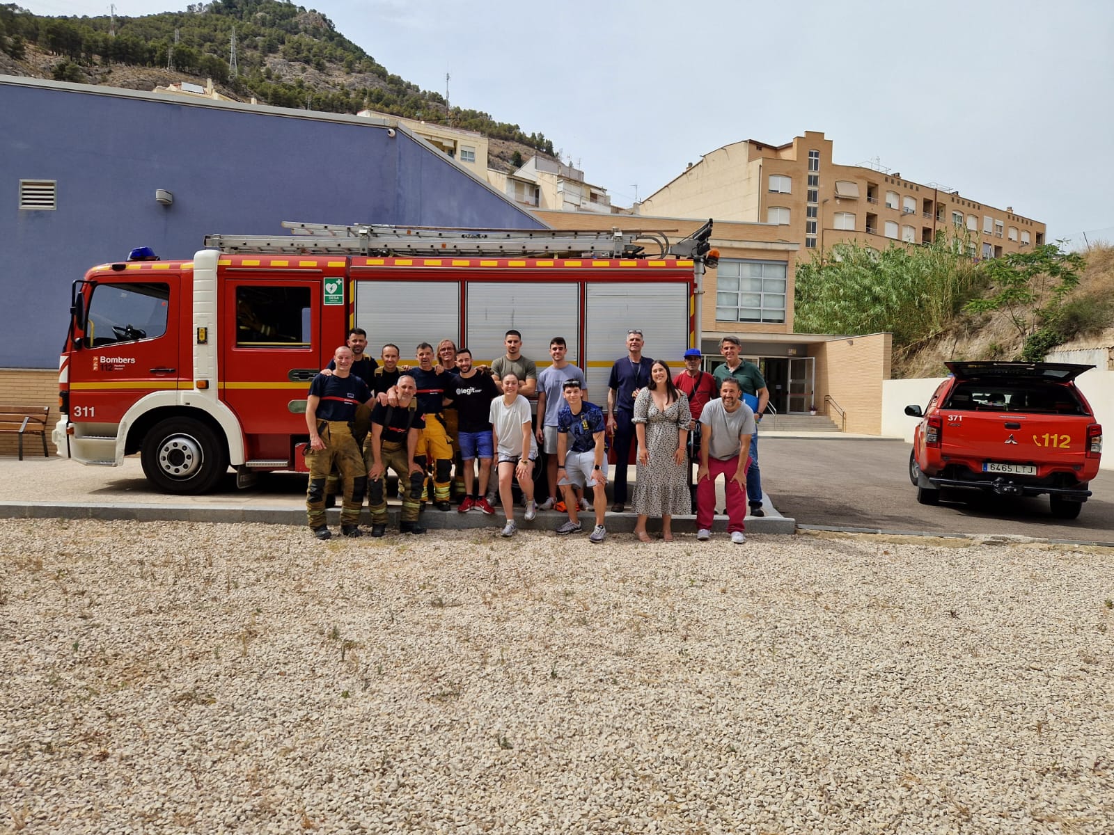 El CEEM Mossèn Cirilo realiza un simulacro de incendio con los bomberos de Alcoi