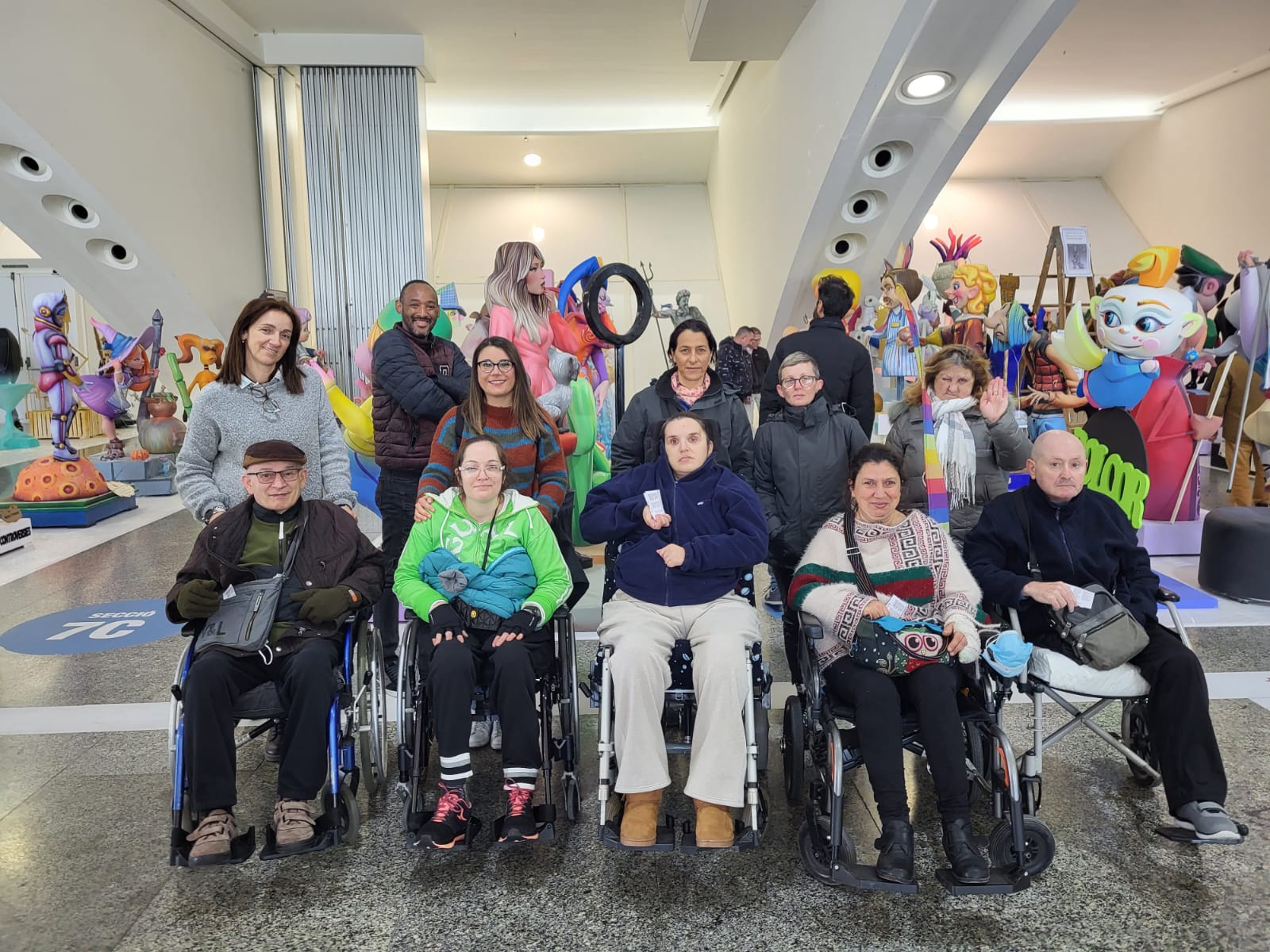 Visita del C.D. Torrefiel a la Exposición del Ninot