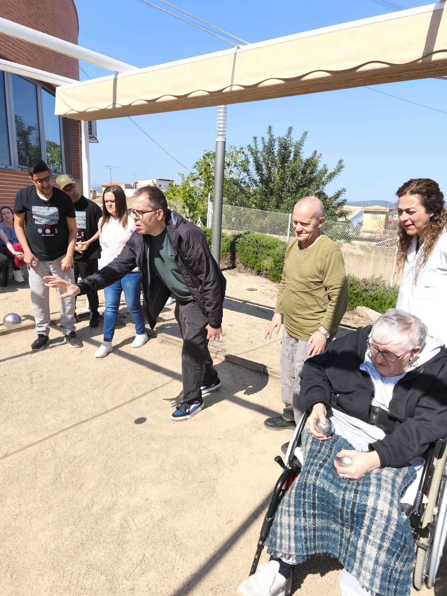 Partida de petanca a Xàtiva