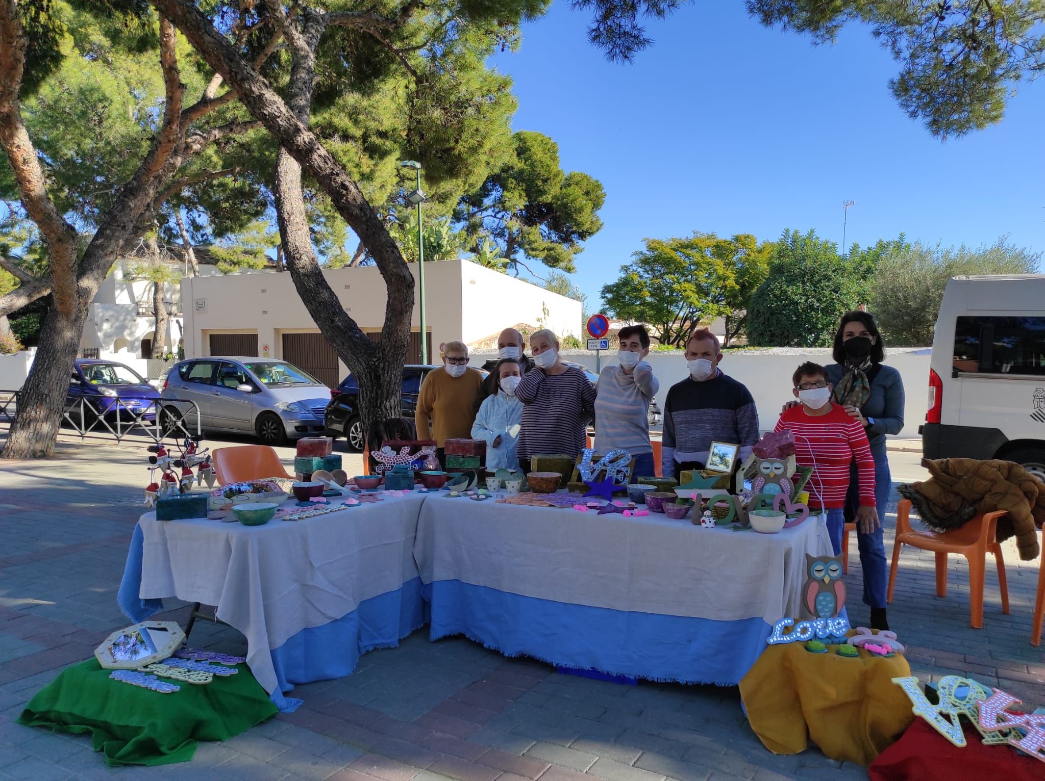 Los centros ocupacionales del IVASS presentan productos artesanales para regalar en estas fiestas