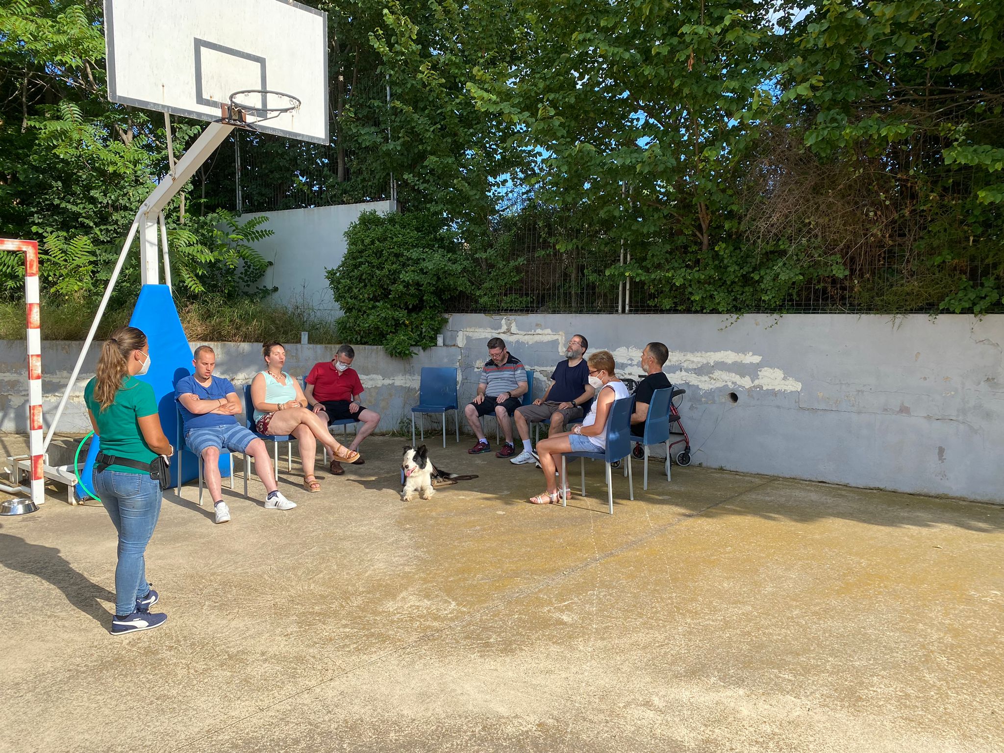El CEEM de Albocàsser participa en un proyecto de terapia asistida con animales en la rehabilitación emocional de personas con trastorno mental grave
