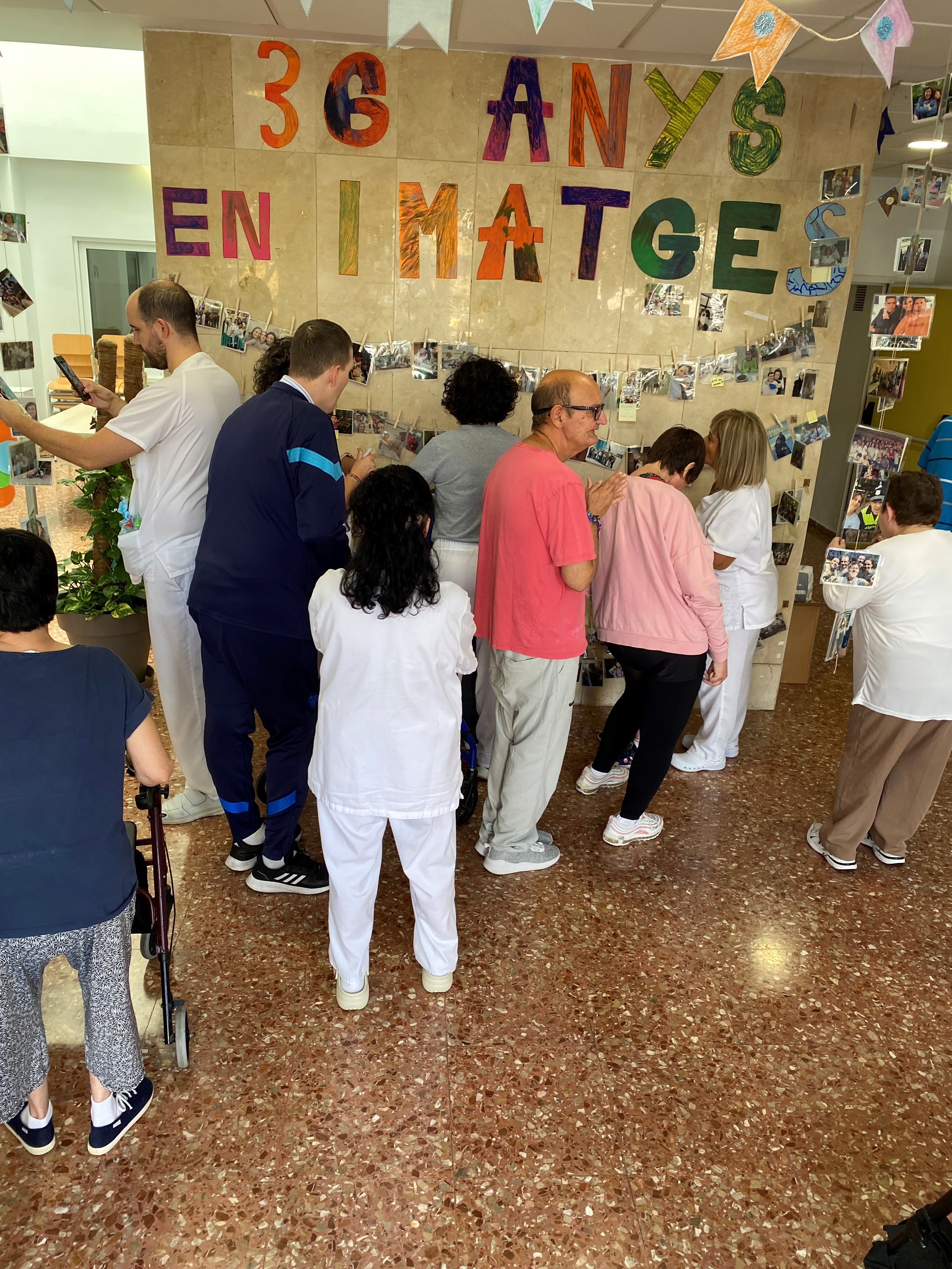 La residència Carmen Picó celebra el seu 36 aniversari amb una exposició fotogràfica