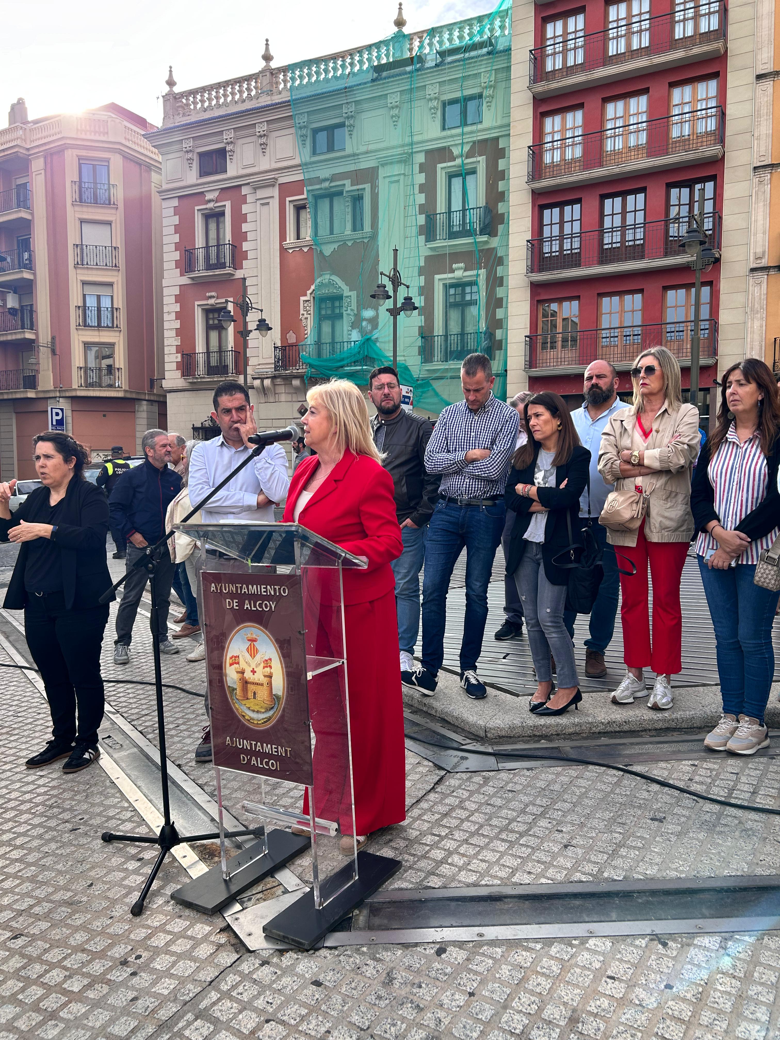 La directora general del Instituto Valenciano de Servicios Sociales subraya “el compromiso del Consell con las personas con algún trastorno o enfermedad mental y sus familias”