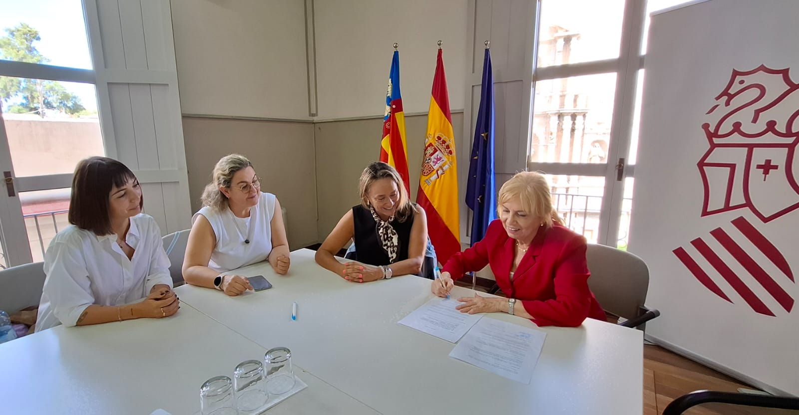 L'Institut Valencià de Servicis Socials subscriu una col·laboració amb Maristes València perquè estudiants de 16 i 17 anys realitzen pràctiques formatives en els centres i servicis