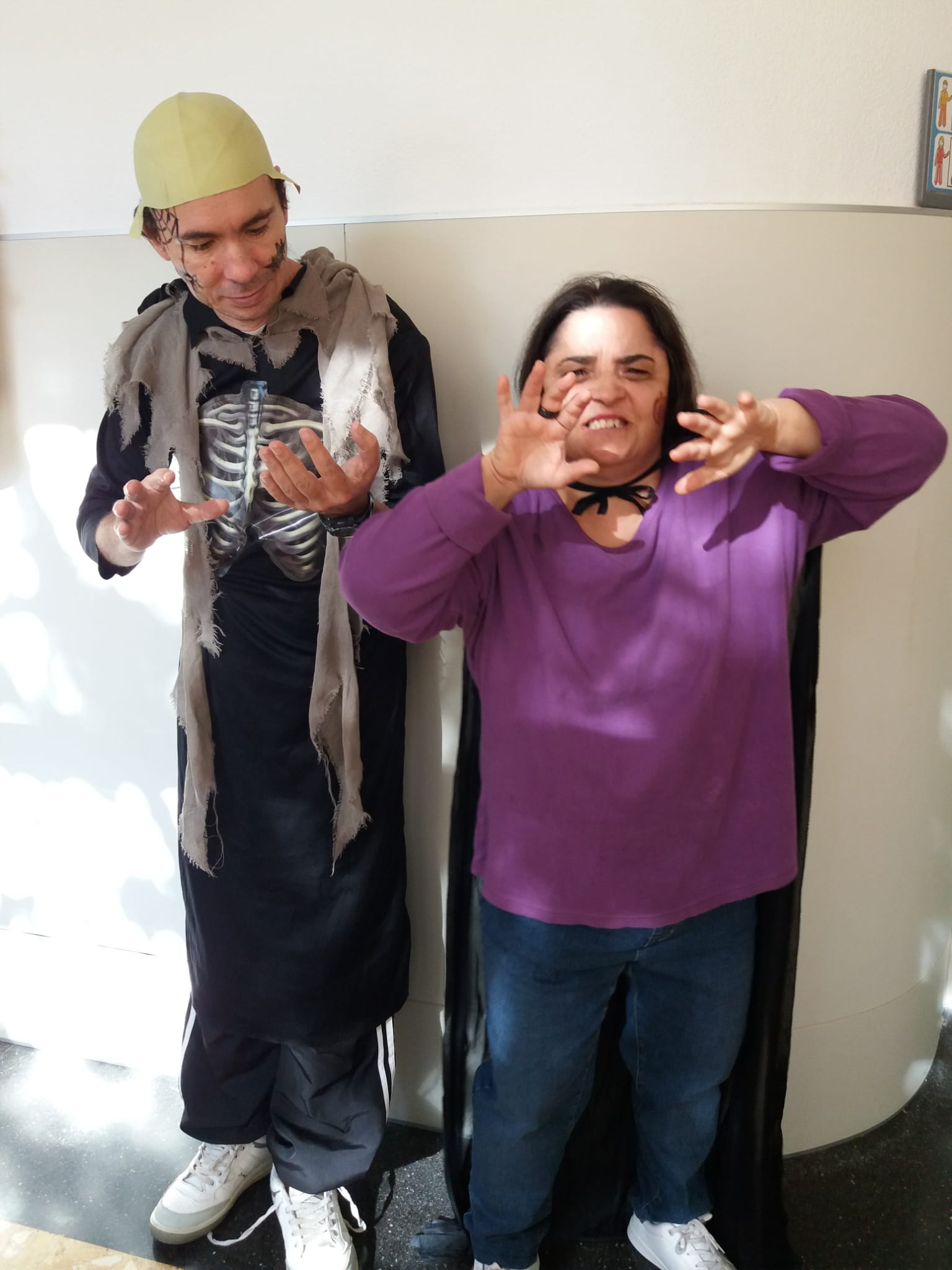 Llega fin de semana de Halloween y en las residencias nos preparamos para pasarlo de mieeedooo...
