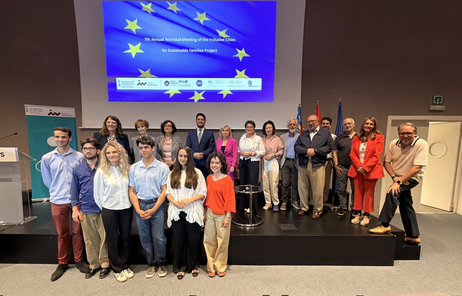 Estudiantes universitarios franceses analizan en sus proyectos de fin de grado el modelo de atención del Instituto Valenciano de Servicios Sociales