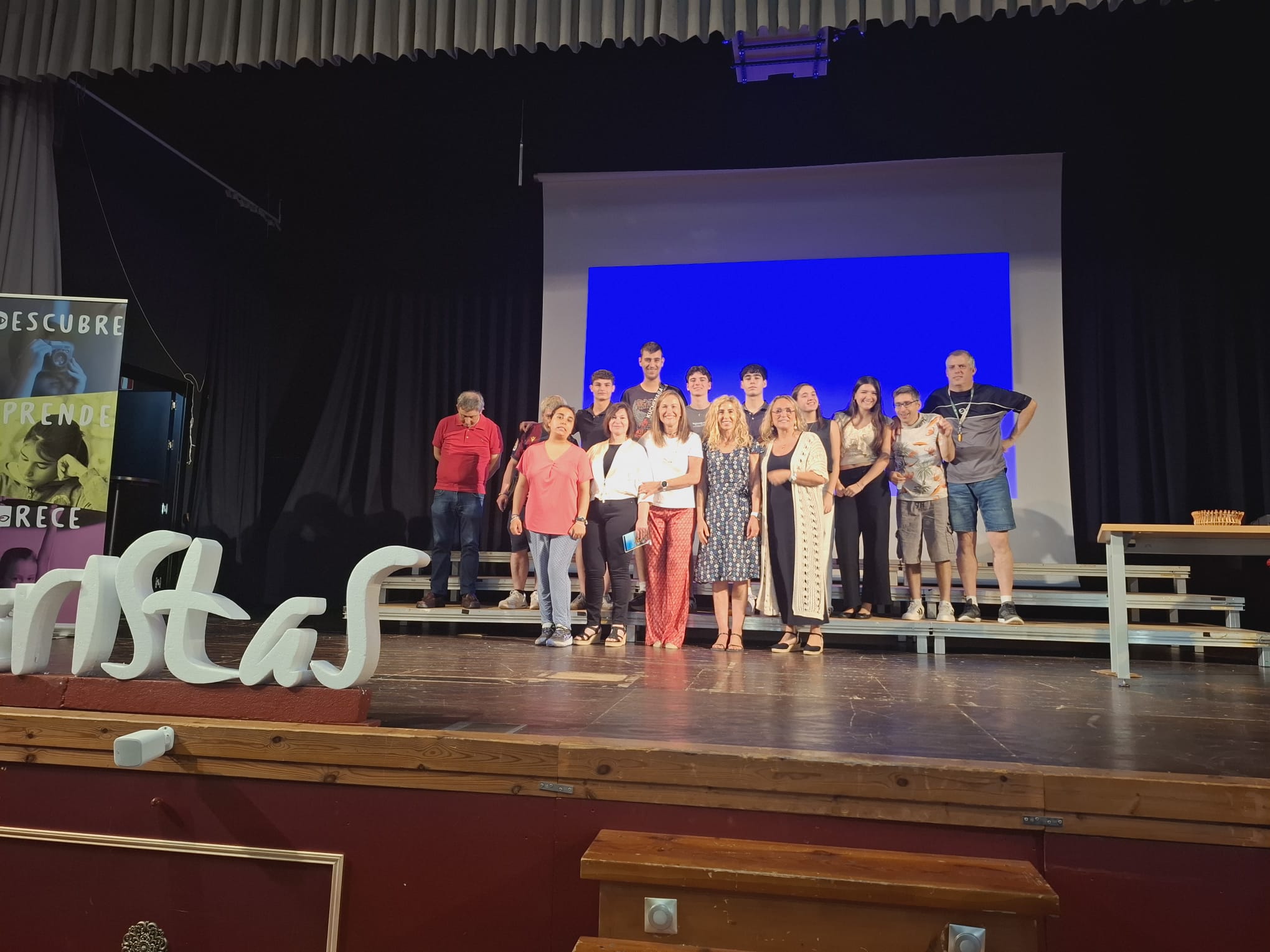 CONNECTANT VIDES: UN PONT ENTRE GENERACIONS