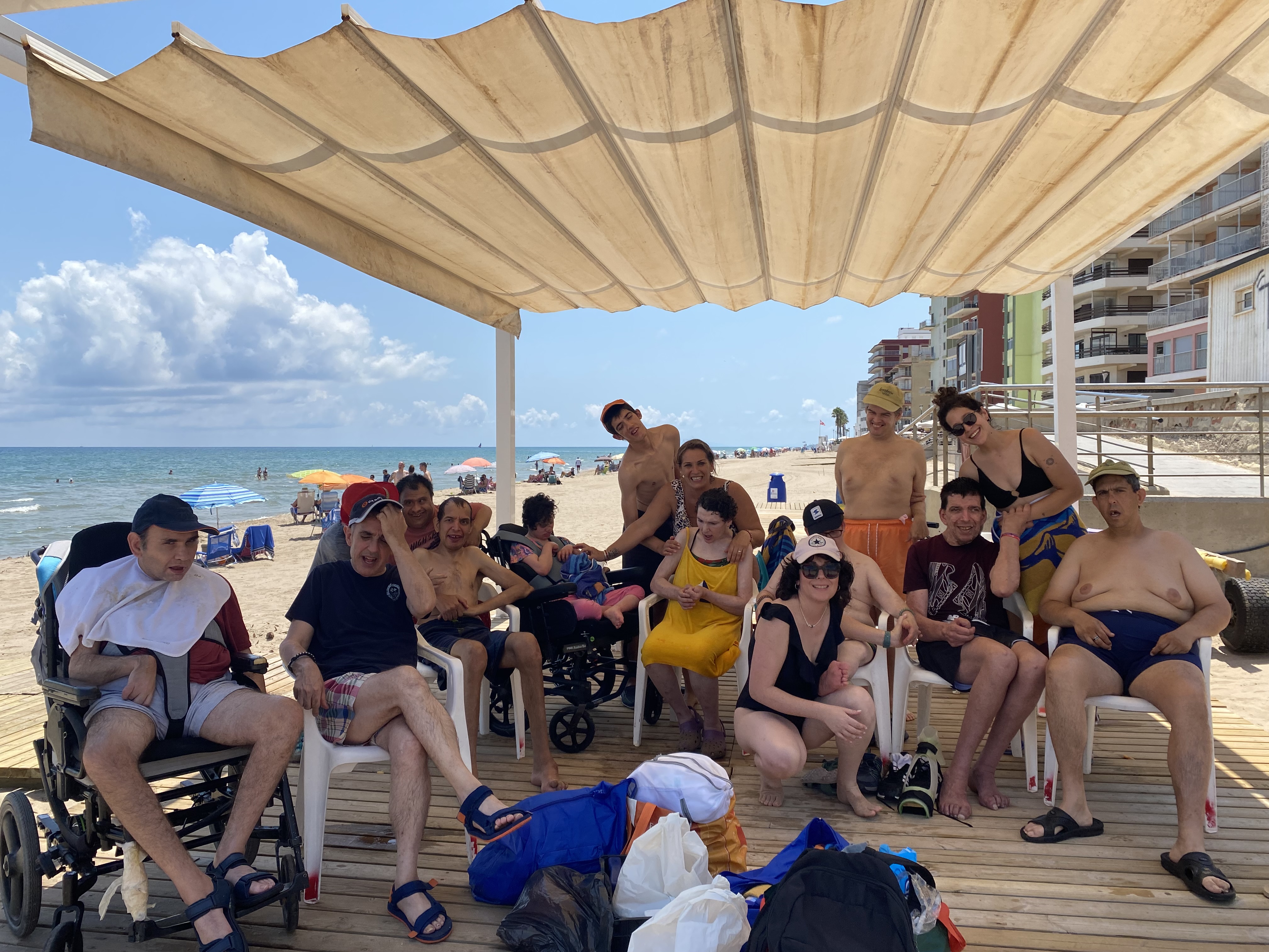 Anem a la platja calfa el sol 