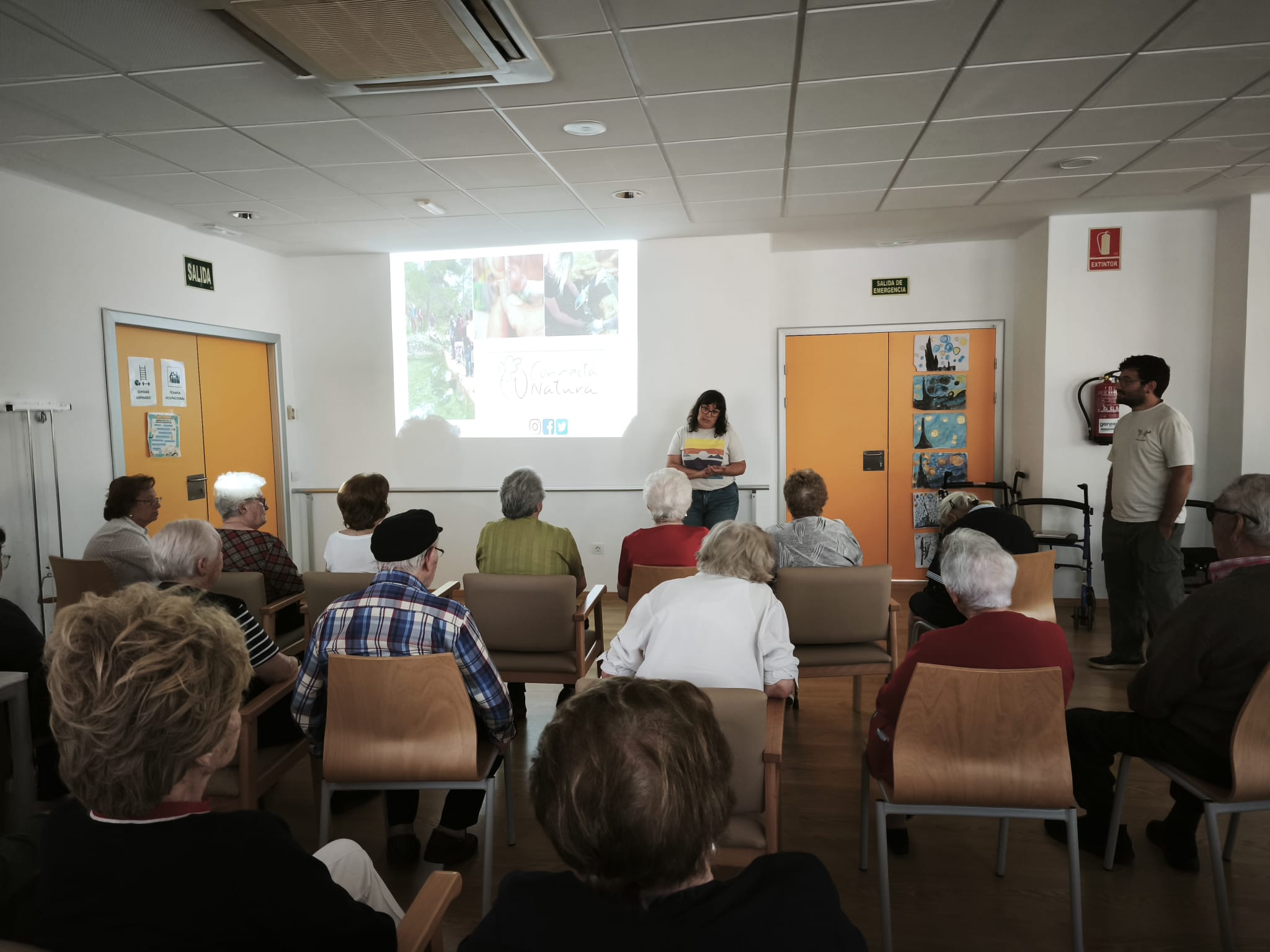 Entre aixades, cabassos, hortalisses… en el CD de l'IVASS a Betxí hem participat en una xarrada sobre recuperació d'espècies hortícoles i plantes endèmiques de la nostra terra, cultius de tota la vida, i receptes tradicionals